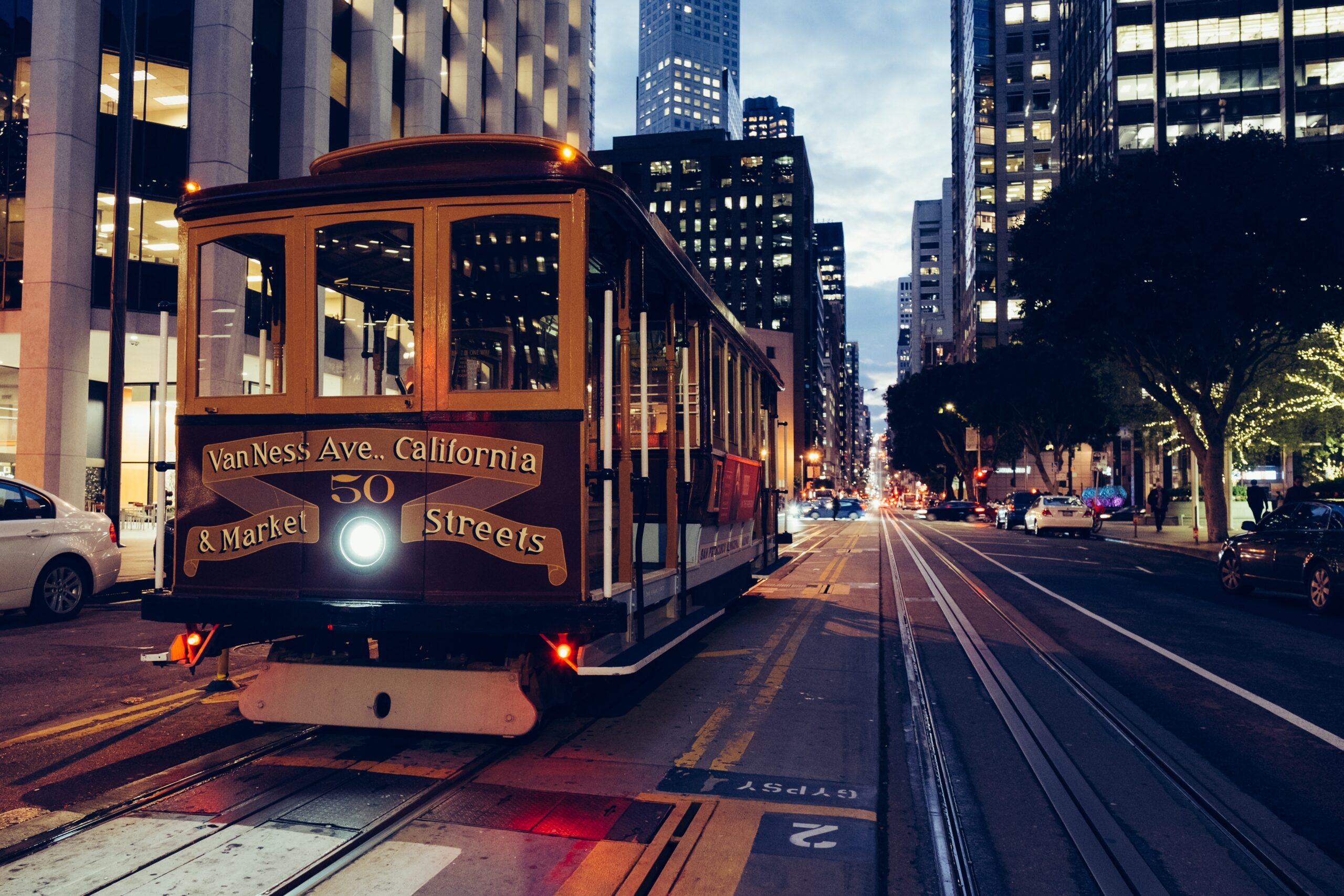 路面電車の画像